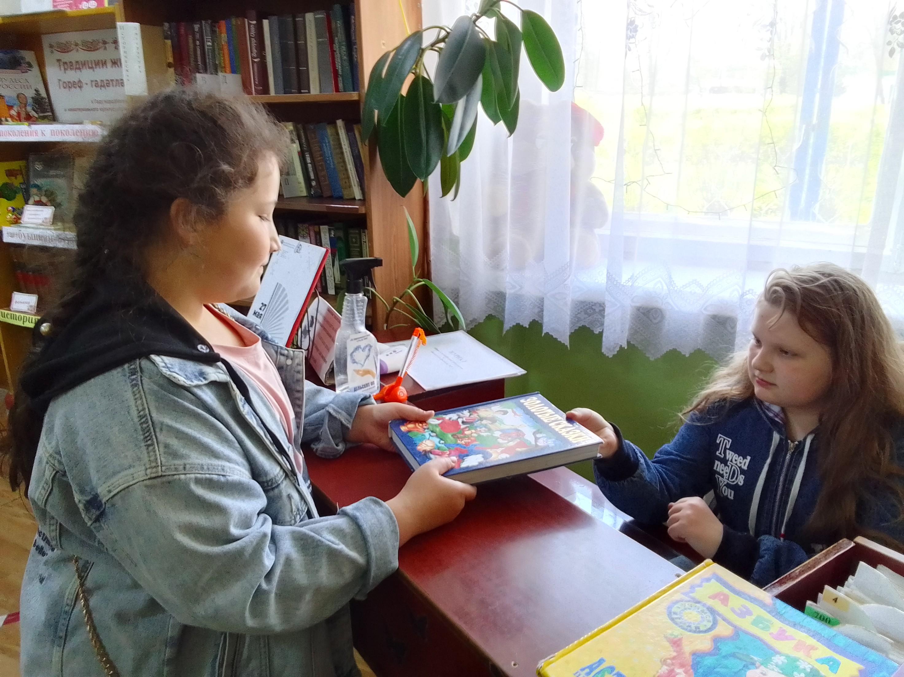 Литературный час «Ольга Берггольц: стихи, рожденные в огне»