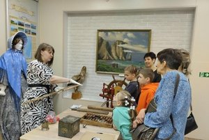 Предметно-документальная выставка «Жизнь Охинского краеведческого музея»