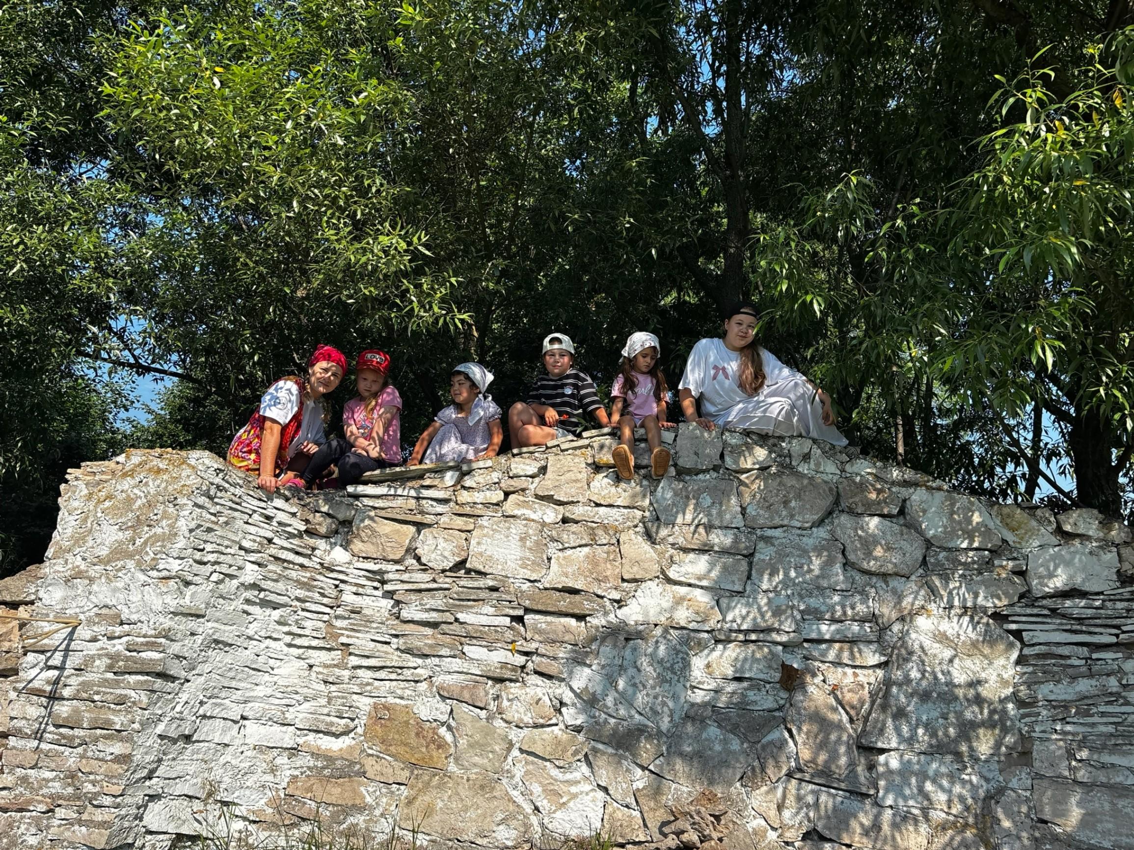 Семейная развлекательная программа «Играем вместе»