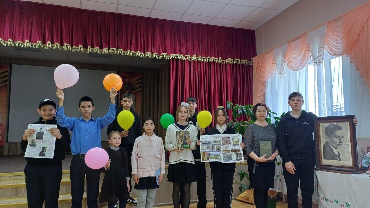 Поэтический вечер «Туган тел һәм шигърият бәйрәме»