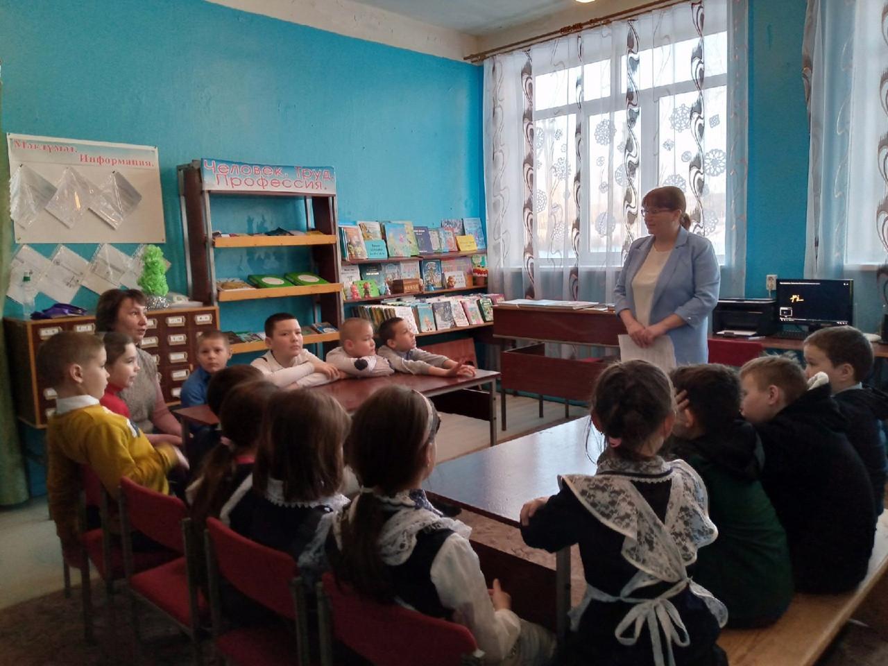 Литературный калейдоскоп «Живо родное слово – жив народ!»