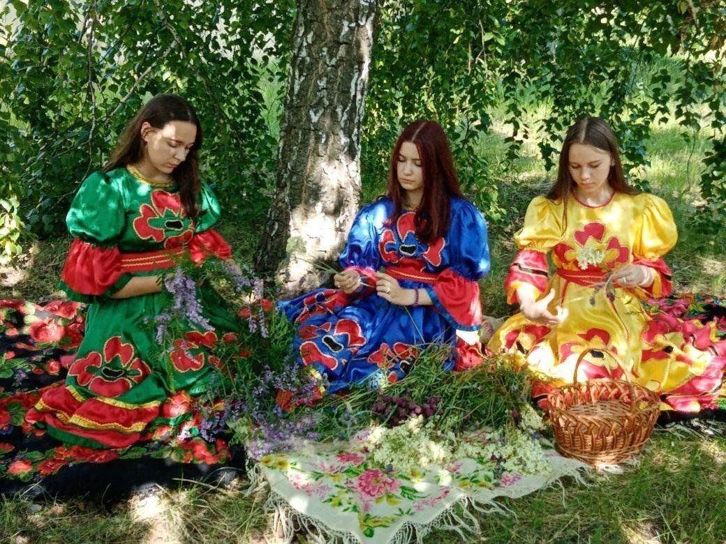 Фольклорная программа «Праздник русской березки»