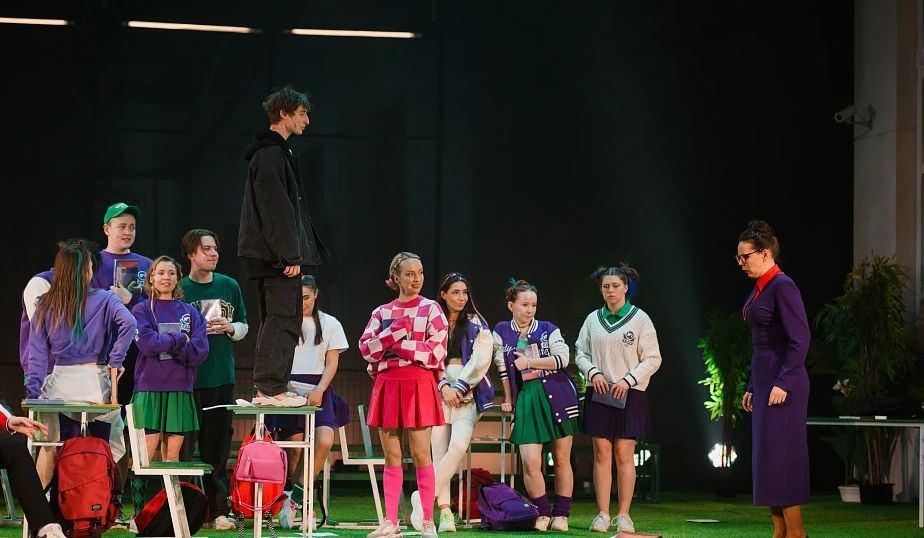 Мюзикл «Удачи, Марк!»