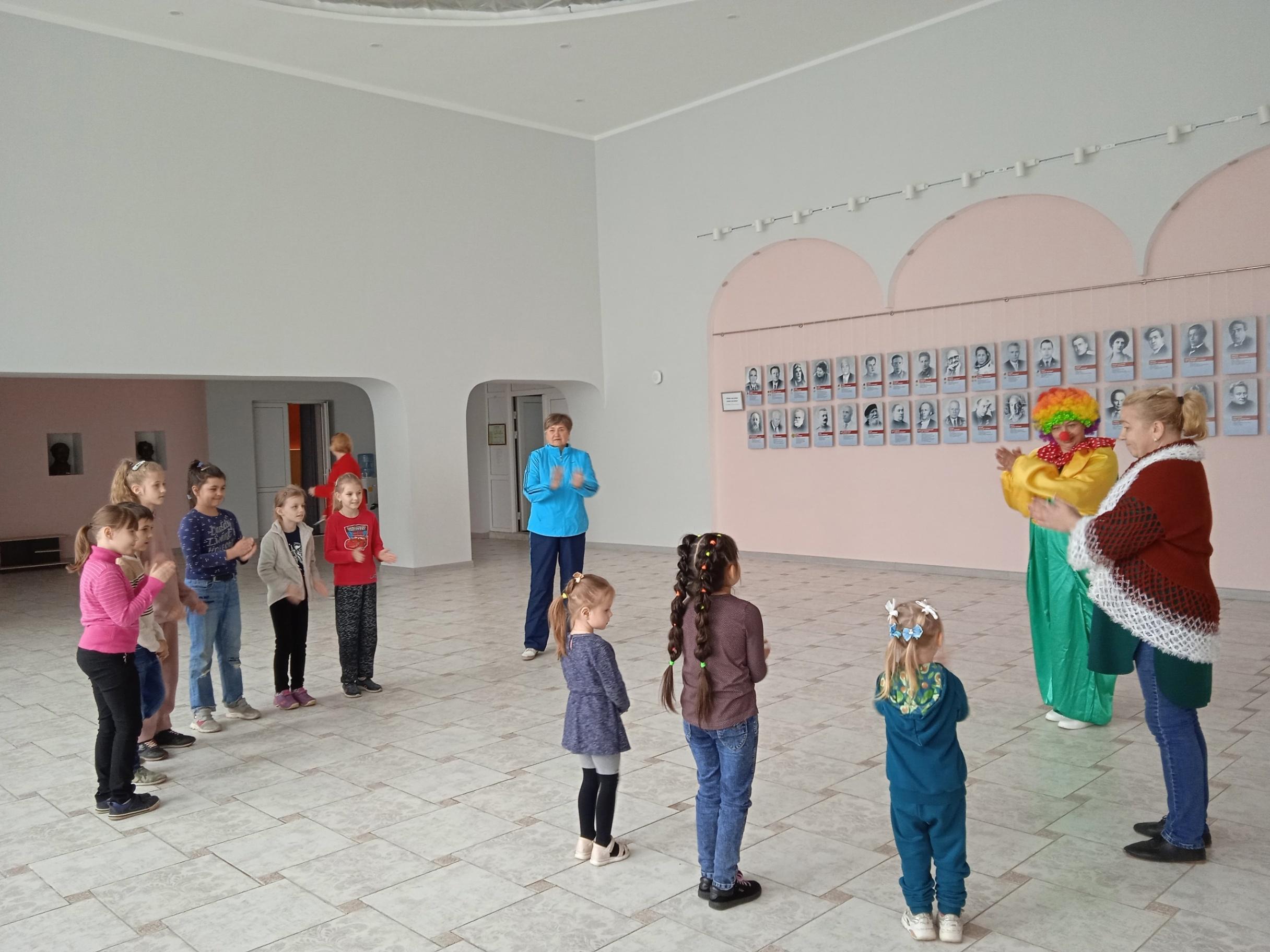 Игровая программа «Нам улыбается детство»