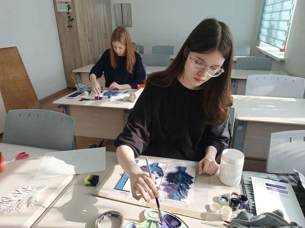 Творческая мастерская «Уникальный трафарет. Цветущая весна»