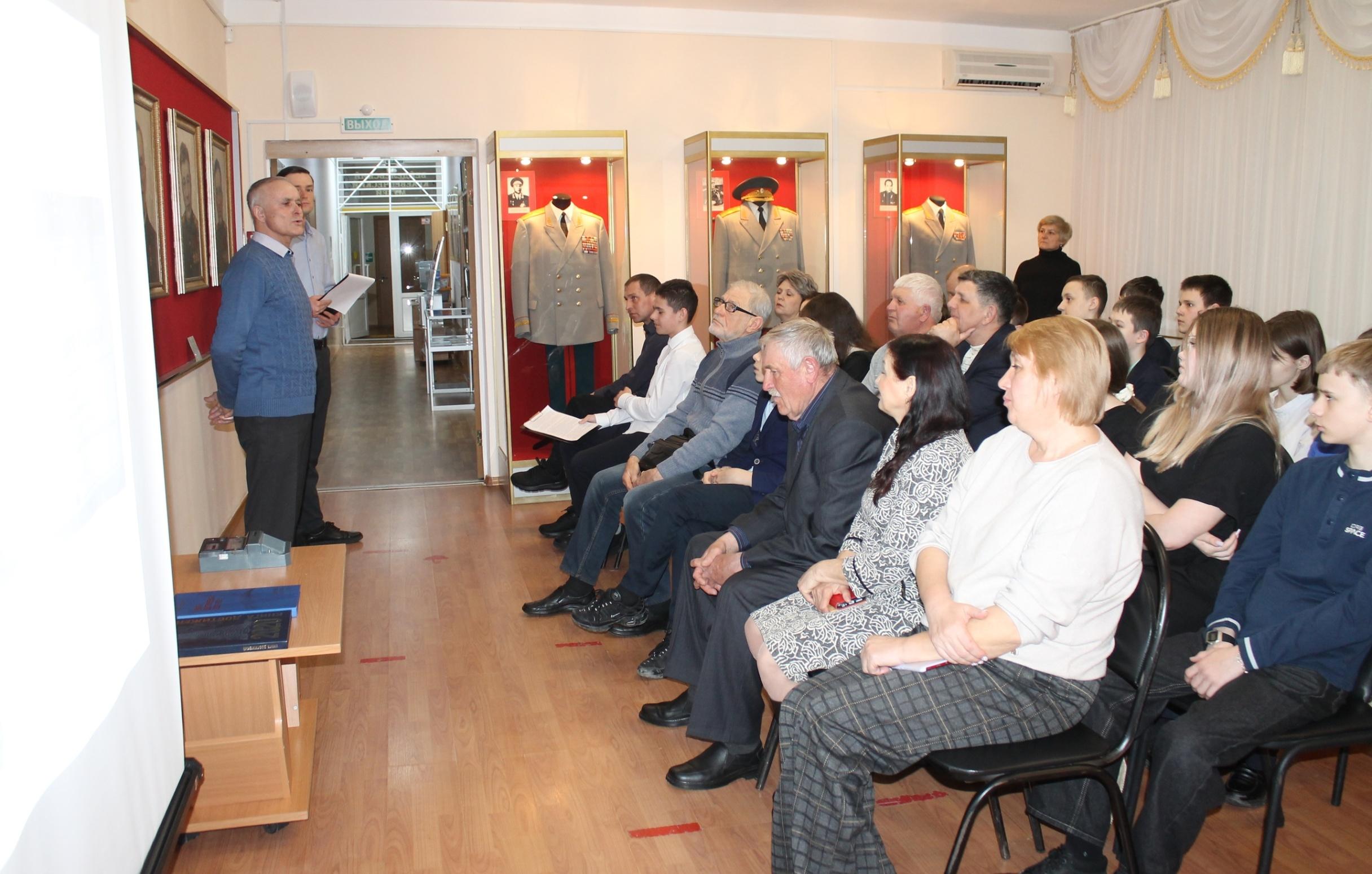 Исторический экскурс «Первый в космосе»