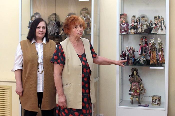 Выставка «Такие разные куклы»