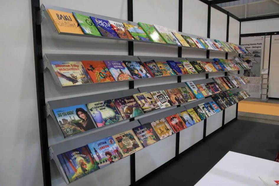 Книжная выставка «Читать подано!»