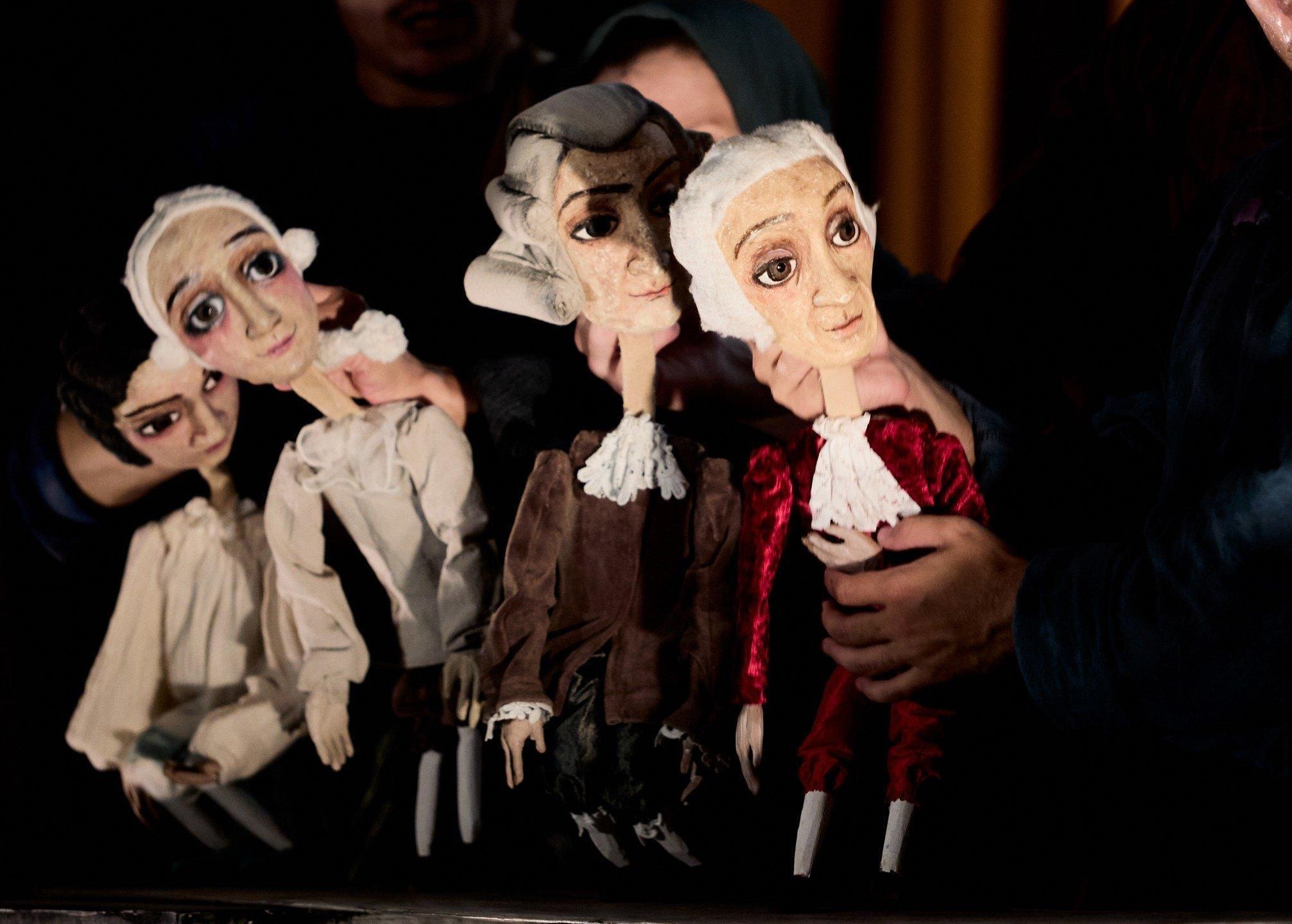 Спектакль «Тронутый. Как возник русский театр»