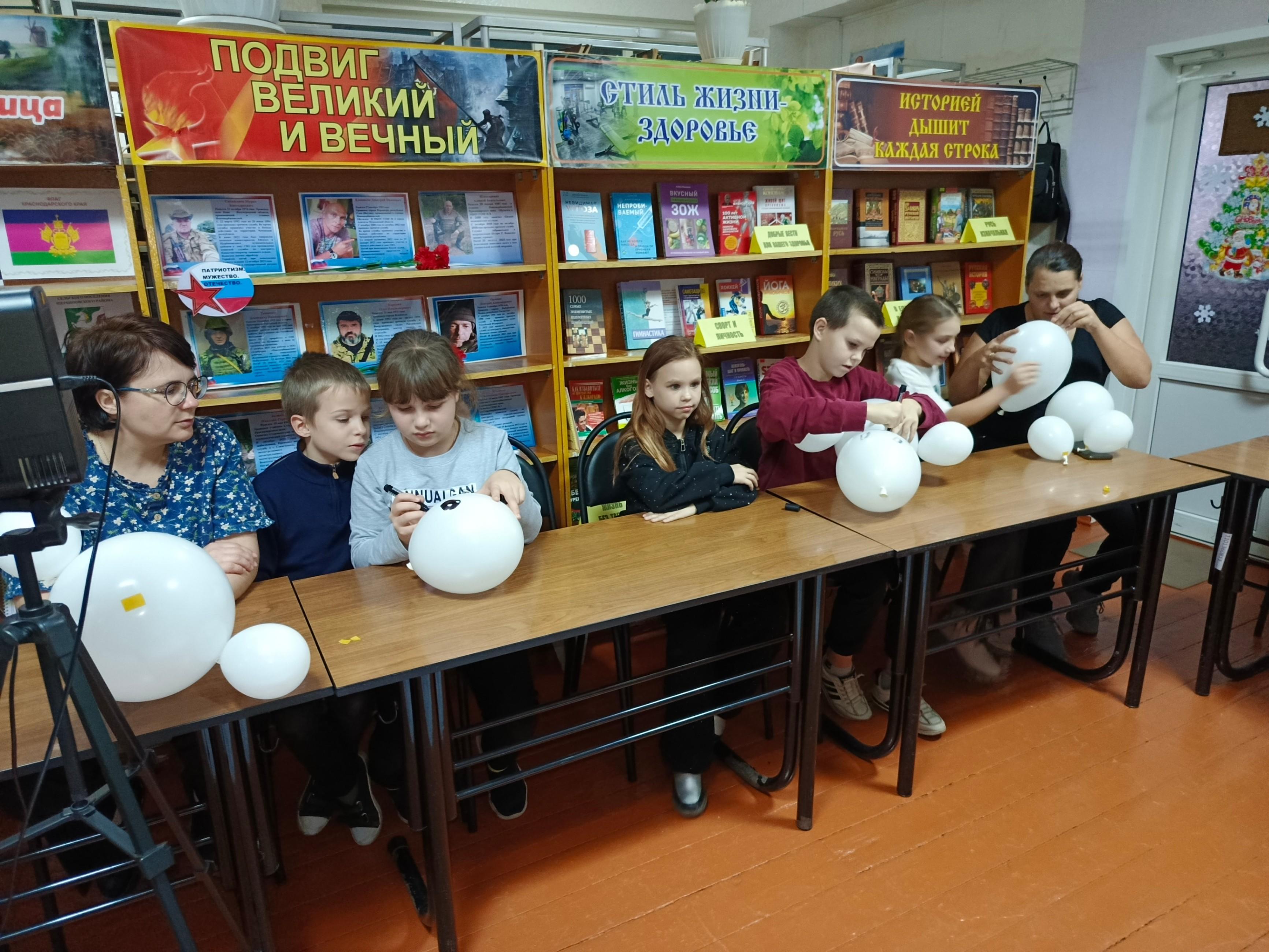 Новогодний мастер–класс «Наряд для ёлочки»