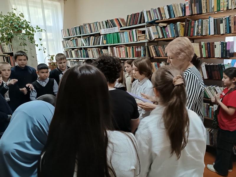 Литературный час «Пушкинские сказки знаем без подсказки»