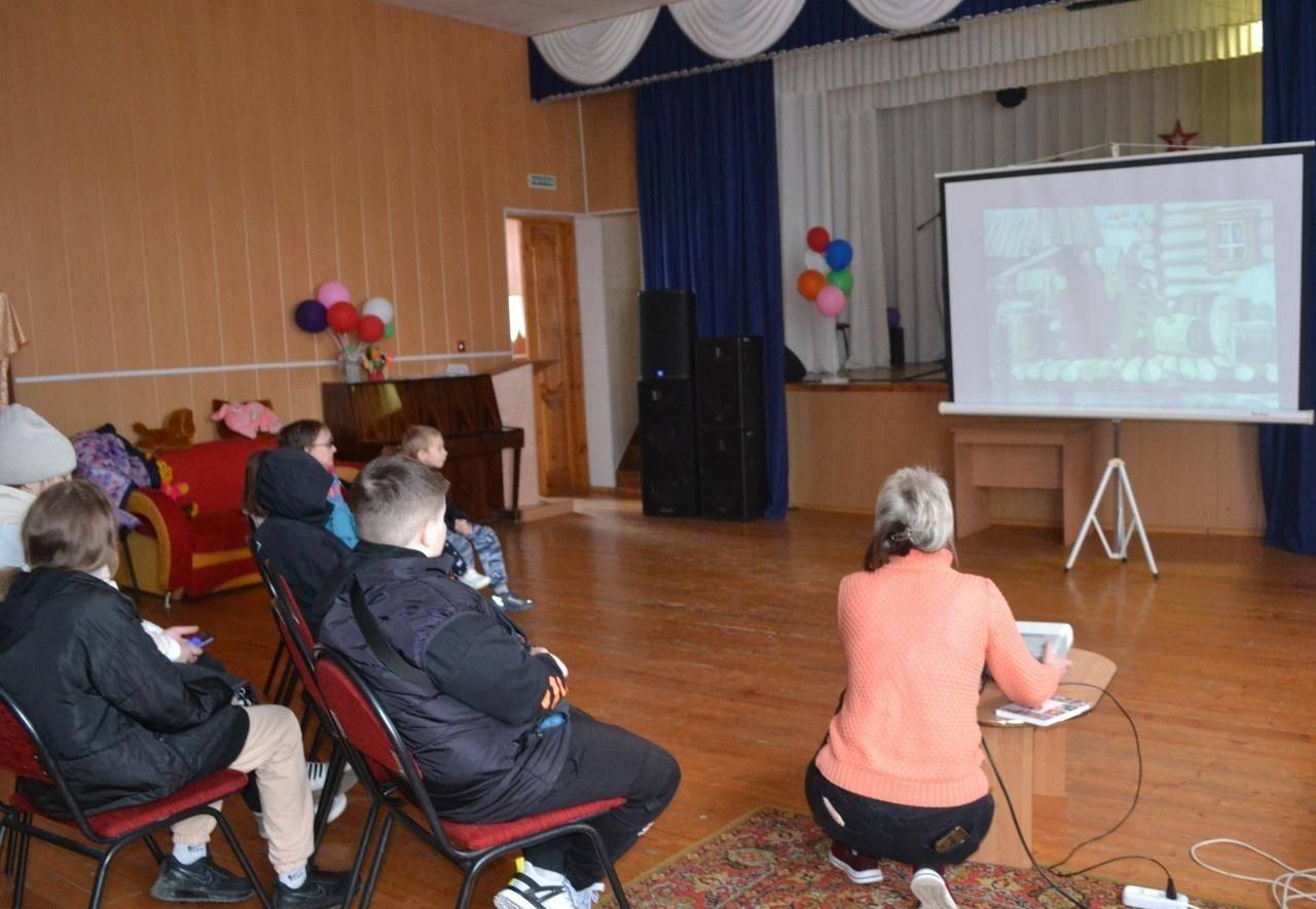Патриотический час «Герои-современники»