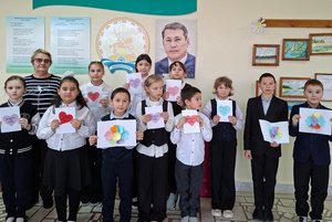 Час творчества «Сделаем сами и подарим маме»