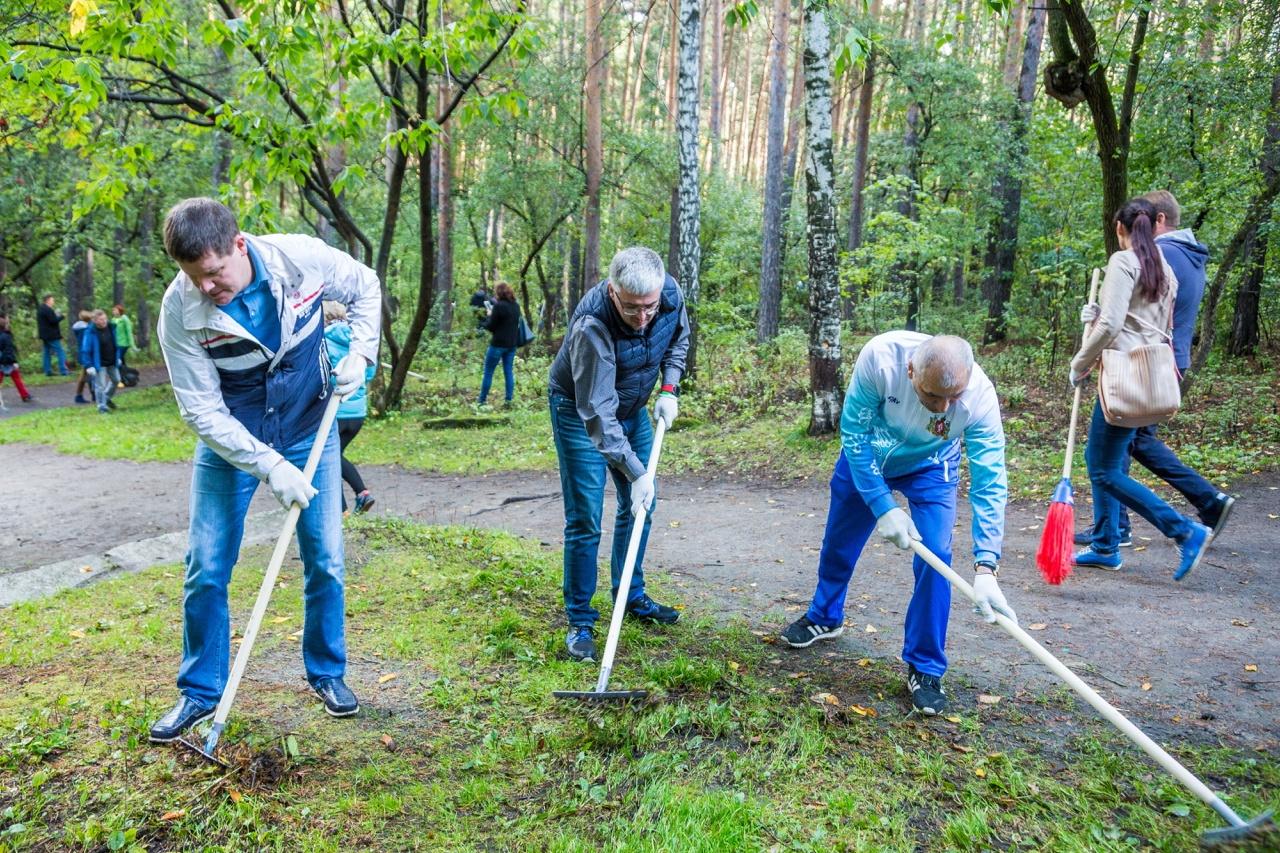 Экологический субботник «Делай как мы-береги природу»