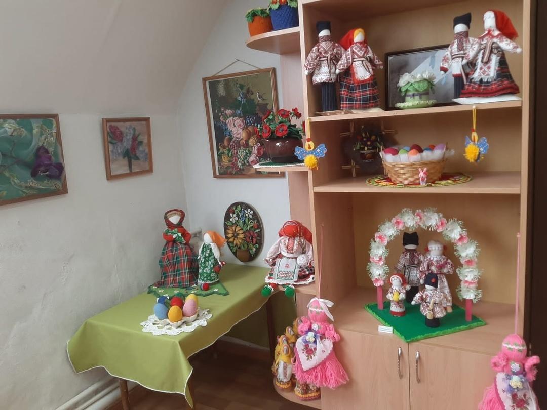 Выставка декоративно–творчества «Ремесло души»