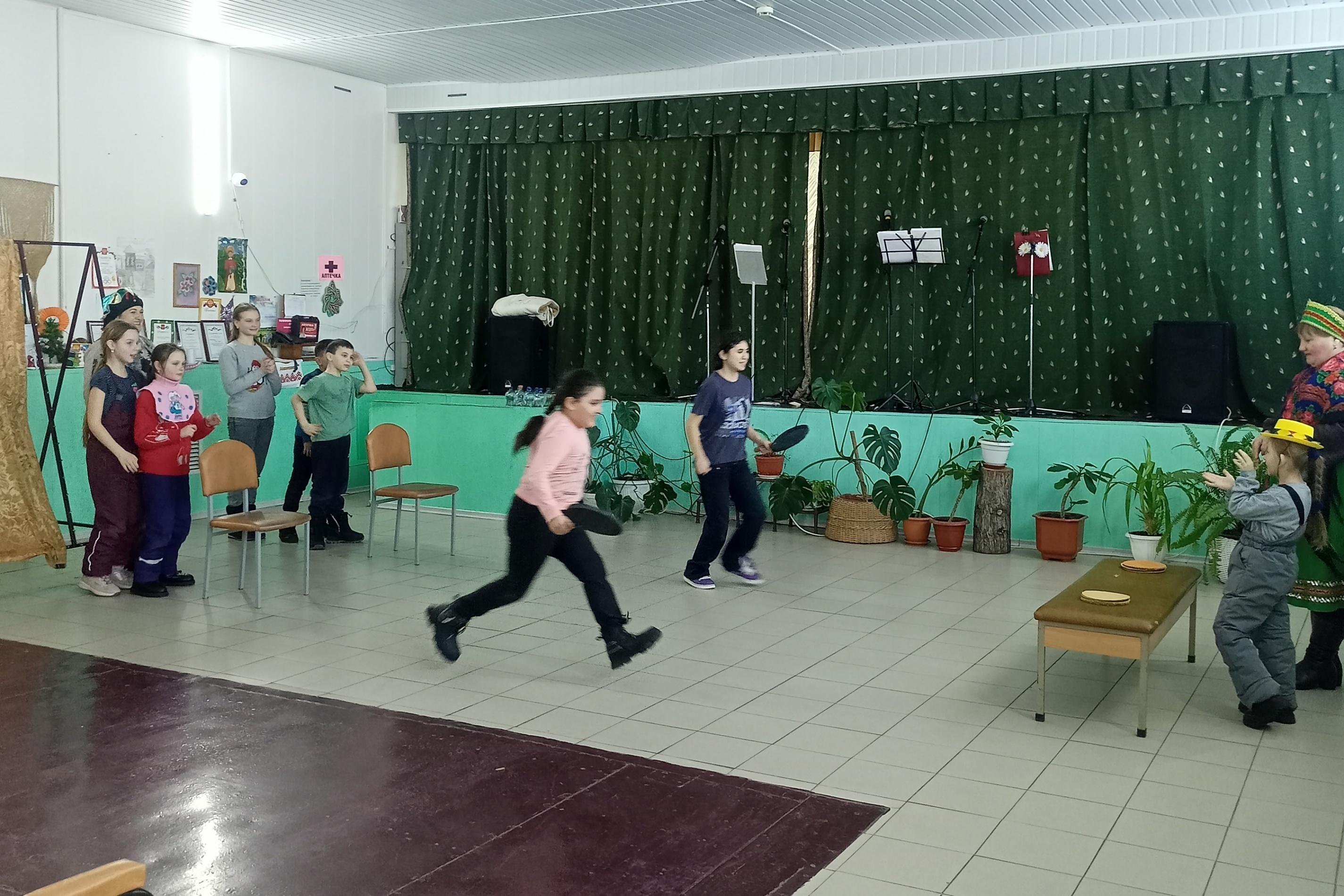 Час веселых затей