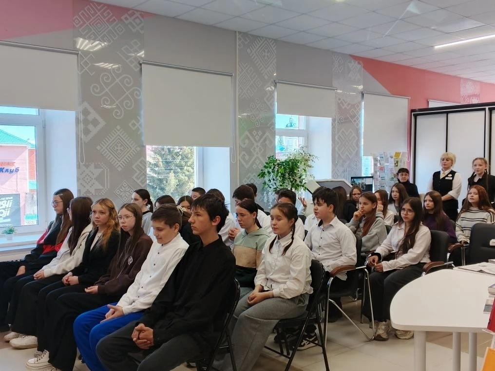 Историко–патриотический час «О героях былых времен»