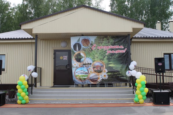 Клуб п. Речного