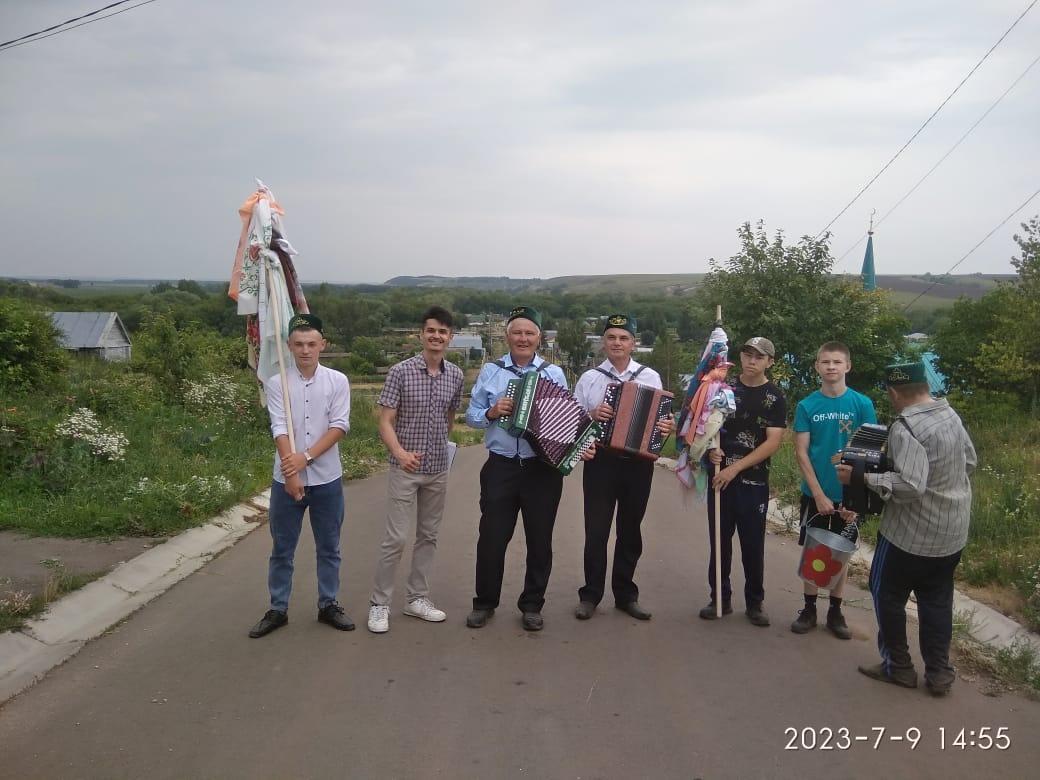 «Сабантуй бизәкләре»Народные традиции.Сбор подарков.