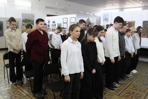 Патриотический час «Новое время - новые герои»