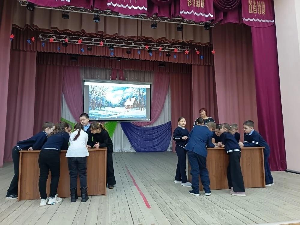 Игровая программа «Дом под крышей голубой»