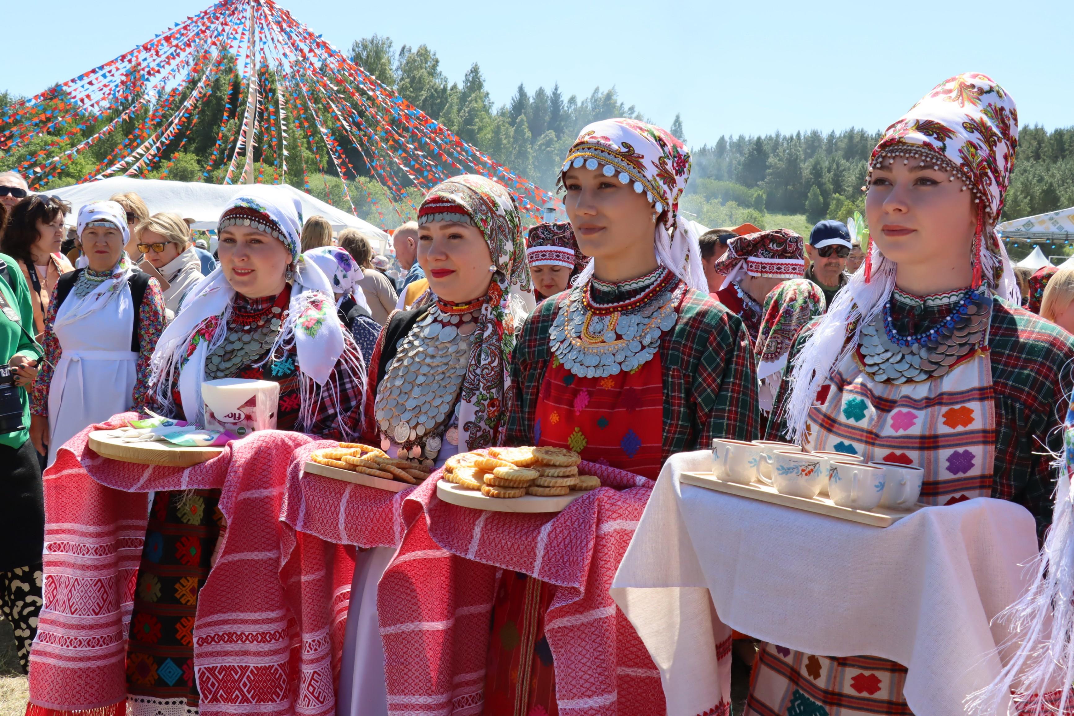 Участие в Национальном празднике «Сабантуй» в Ошторма-Юмьинском СП