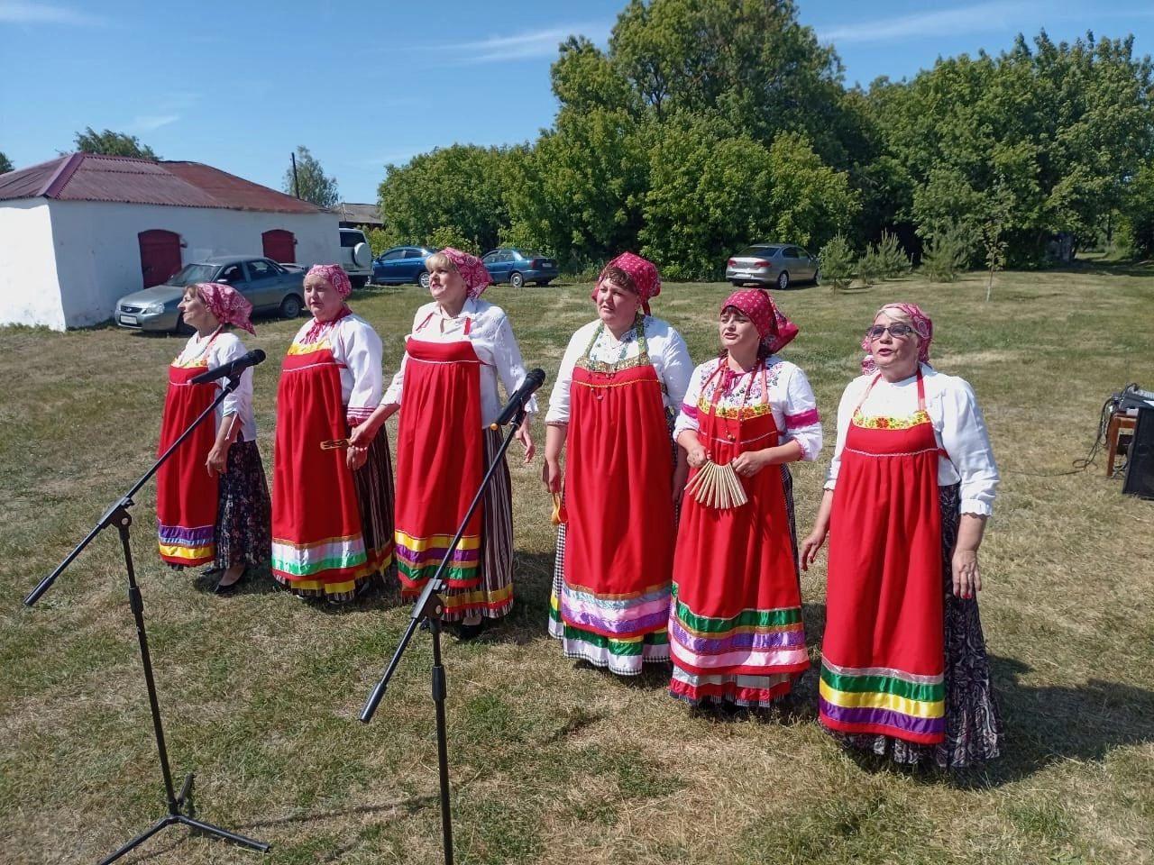 Праздничный концерт «Деревня матушка»