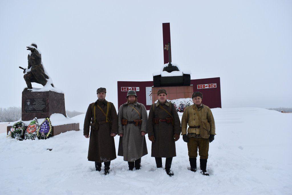 Час патриотизма «И жизни след оставили своей»