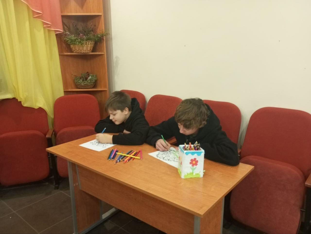 Конкурс рисунков «Космос глазами детей»