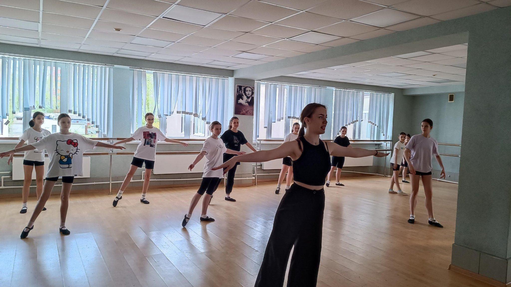 Мастер-класс «Современный танец»