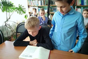 Рассказ у книжной полки «Человек, понимавший язык джунглей»