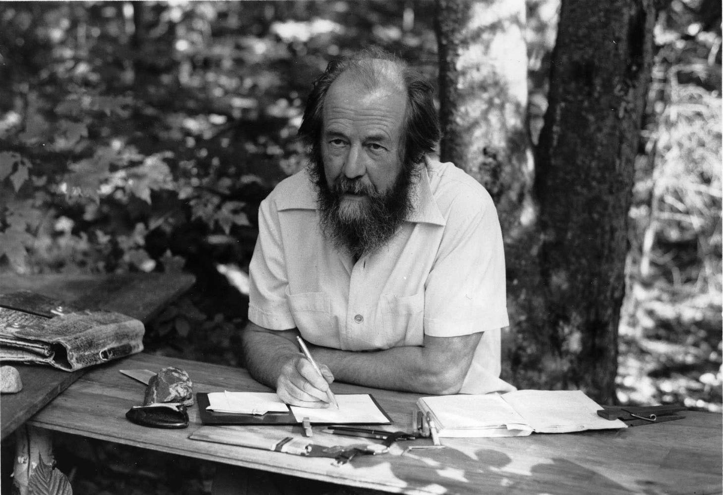 Лекция «От В.И. Даля до А.И. Солженицына: «Словарь языкового расширения»»