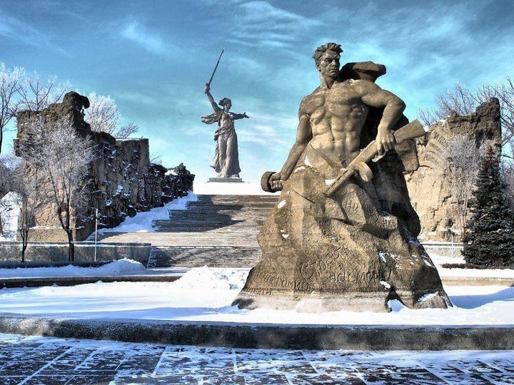 Выставка «Меч Победы ковал Сталинград»