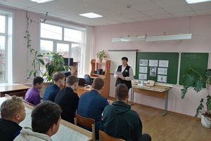 Информационно-познавательный час «Зимние мотивы в русской литературе»