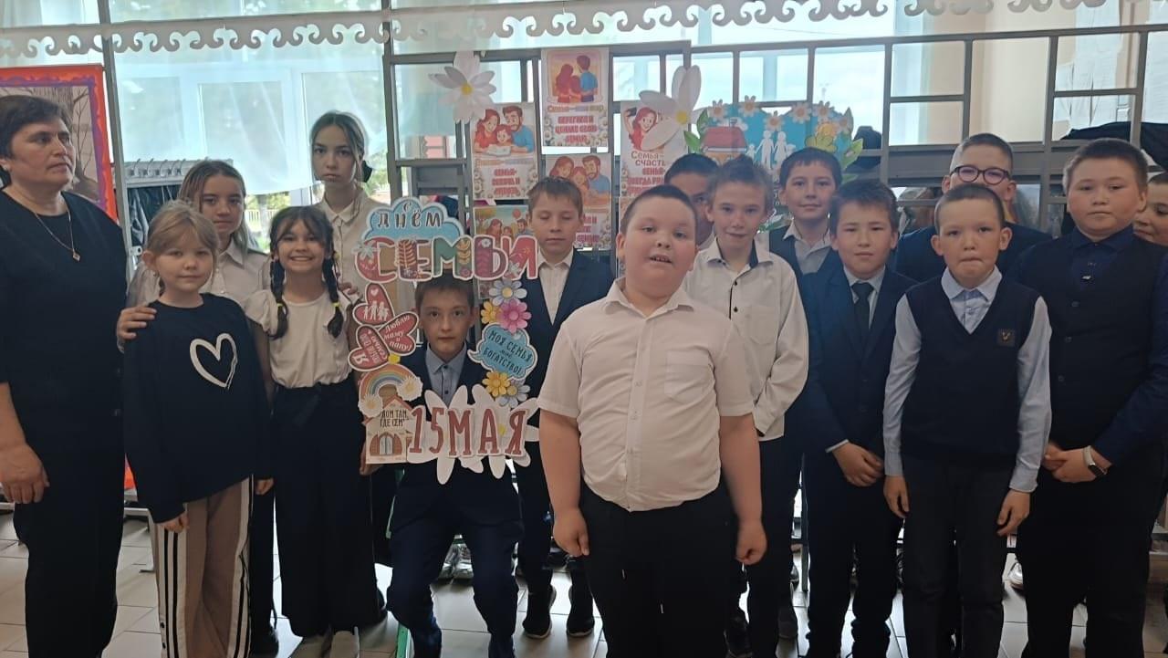 «Семьи разные нужны, семьи разные важны».Игра -викторина