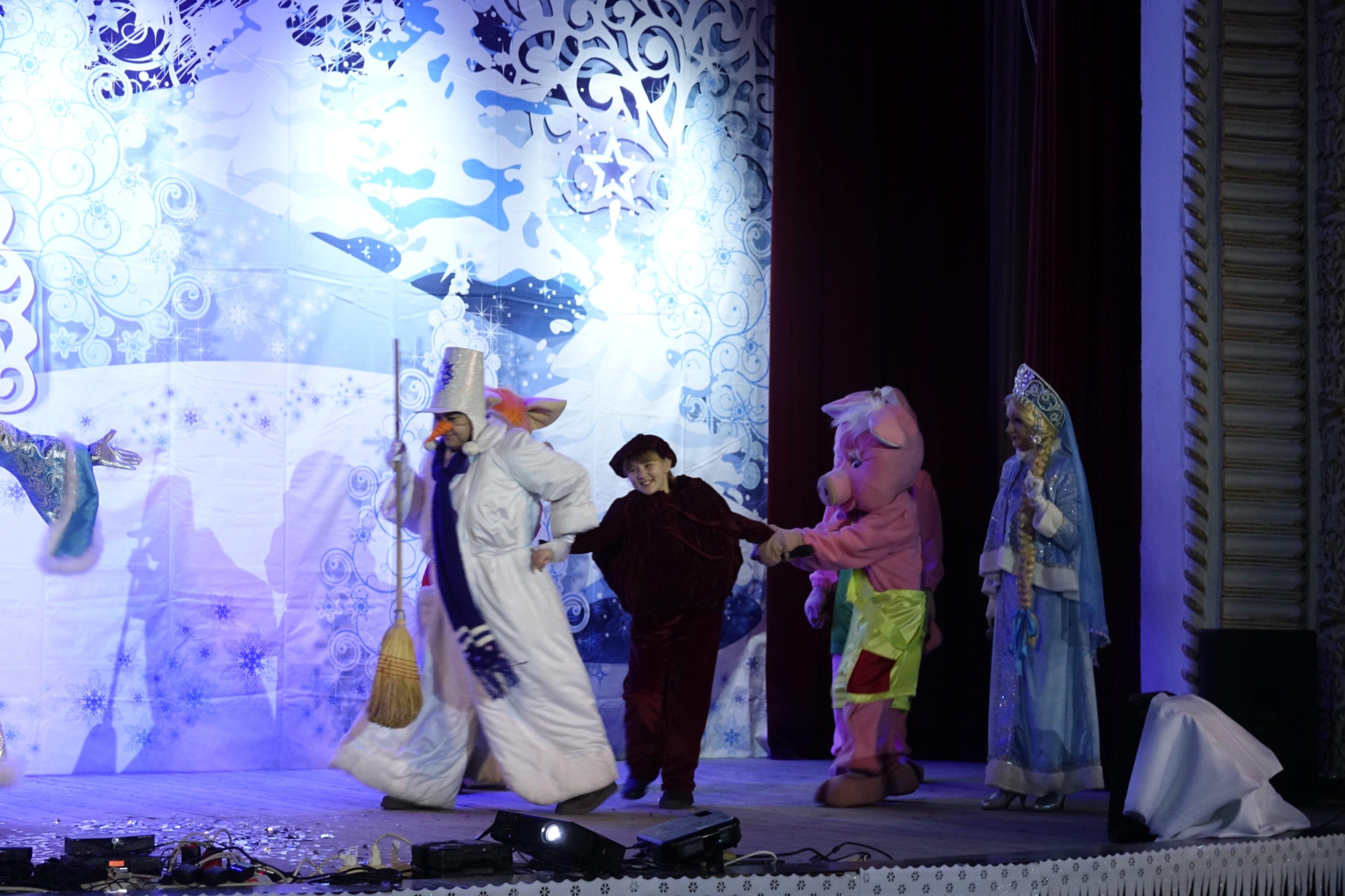 Театрализованное представление «Самый лучший Новый год»