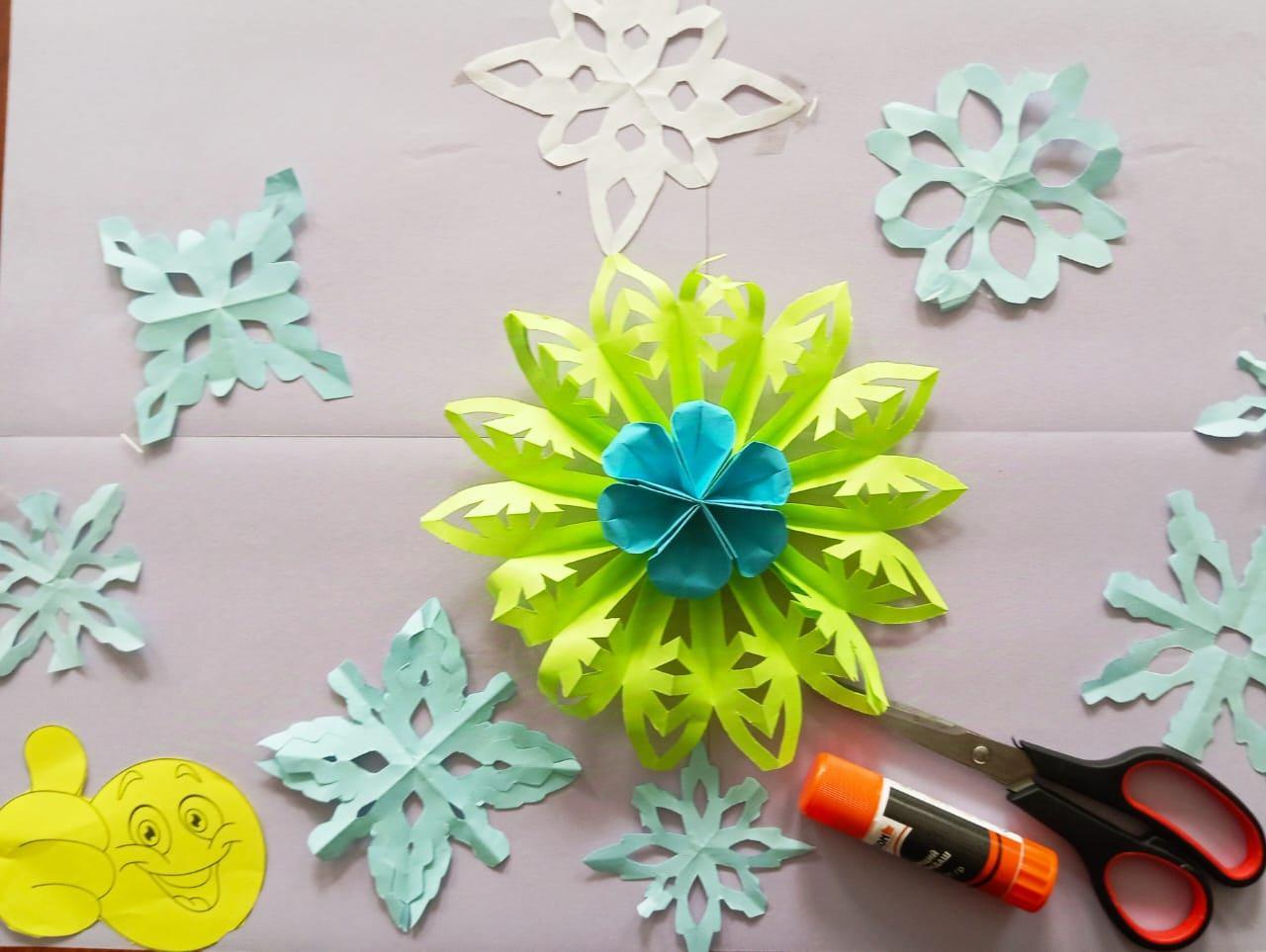 Мастер-класс «Раз снежинка, два снежинка»