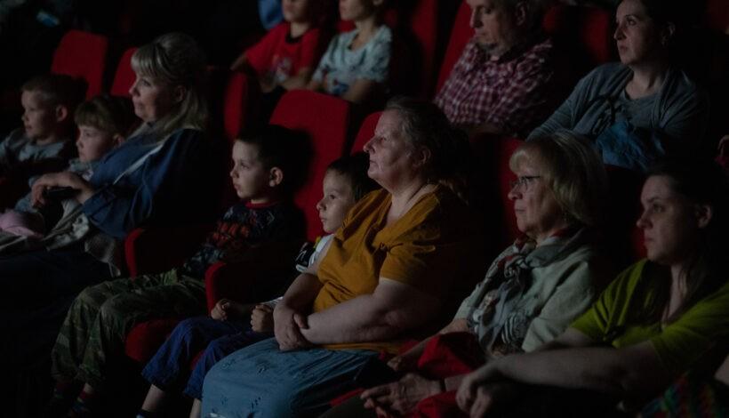 Драматический спектакль «ОНИ»