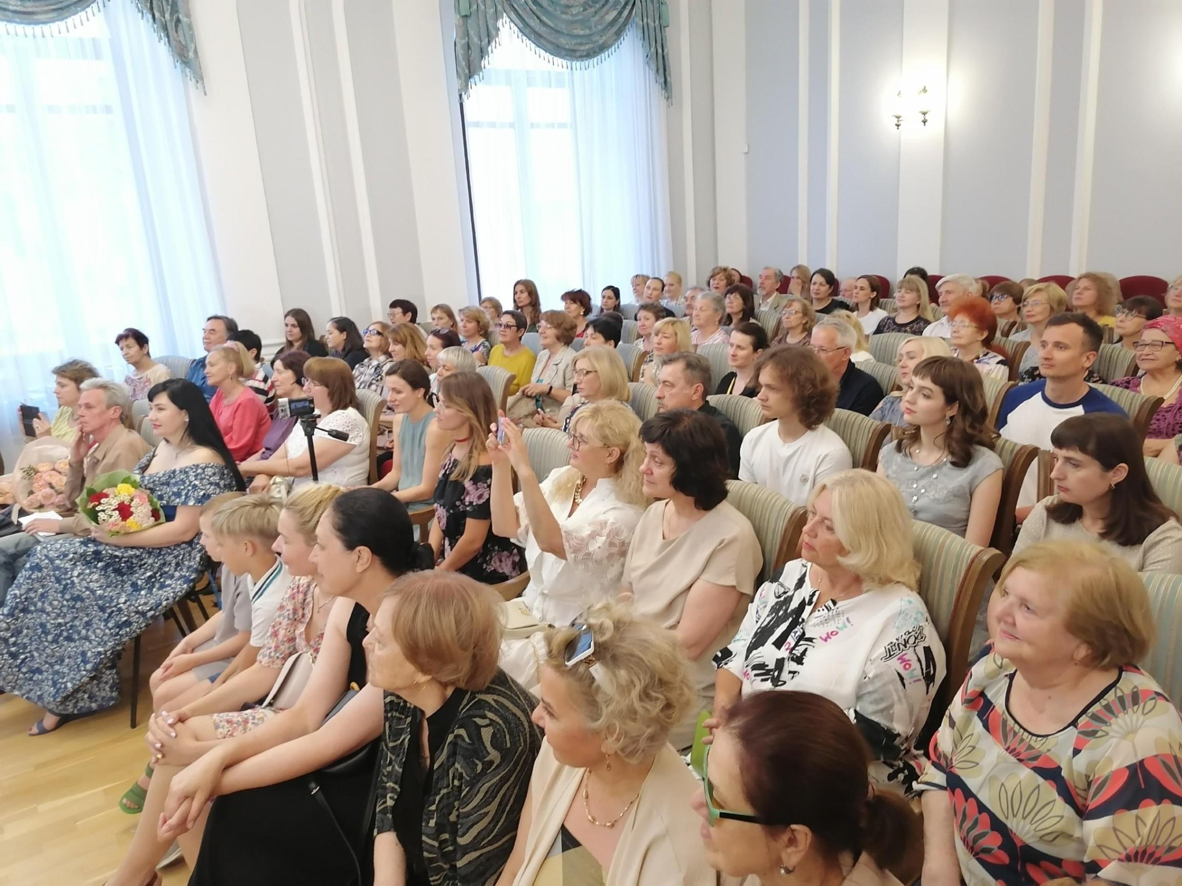 Музыкальный вечер «Двадцать витражей музыки»