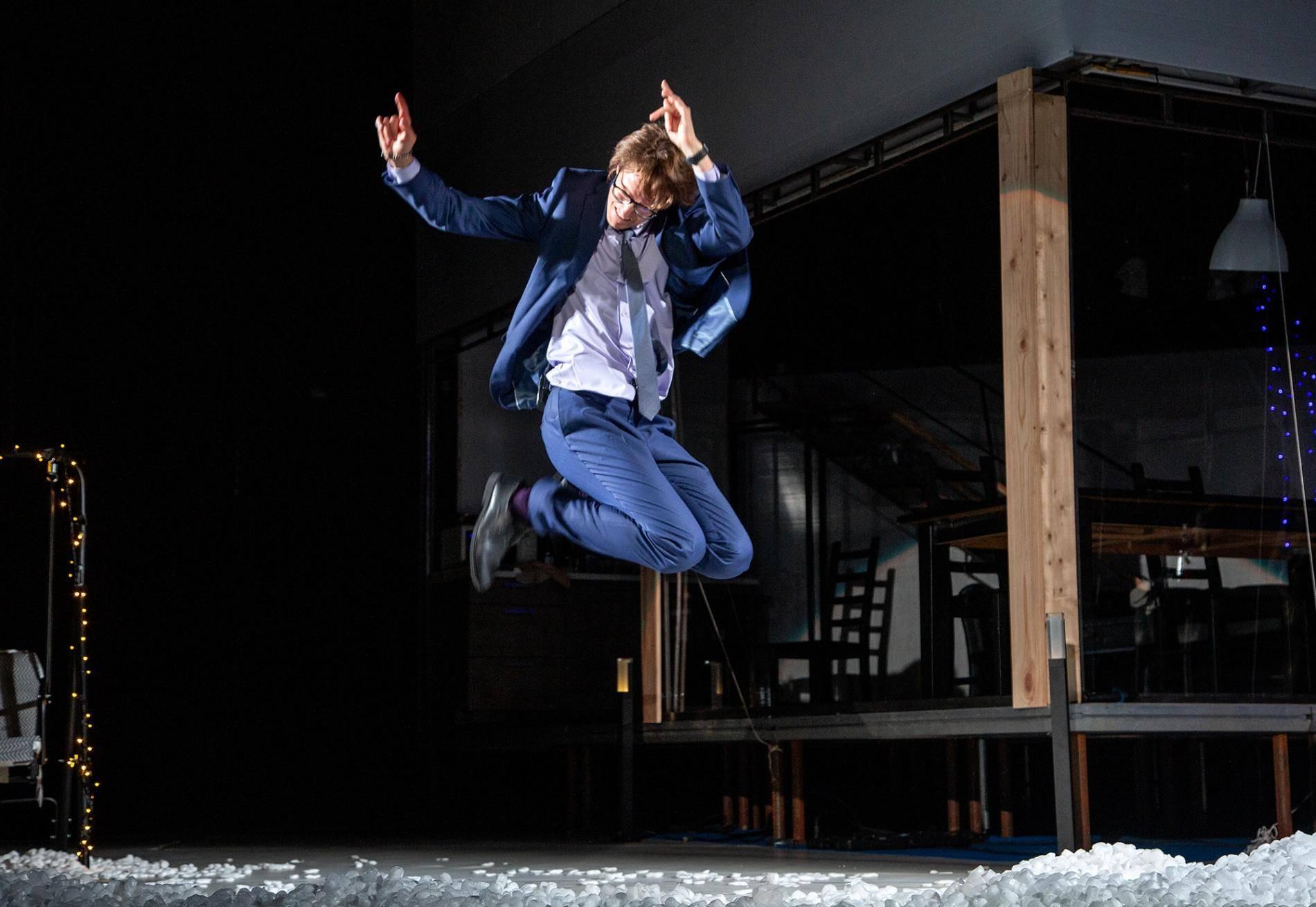 Спектакль «Медовый месяц в «Кукольном доме»