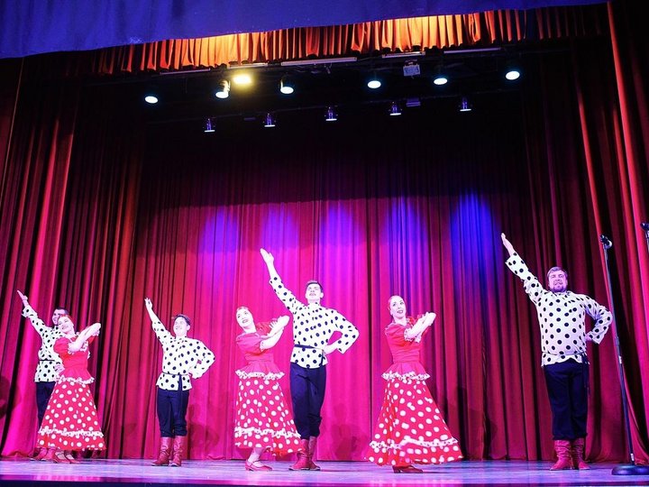 Отчетный концерт народного танцевального коллектива «Красивомечье»