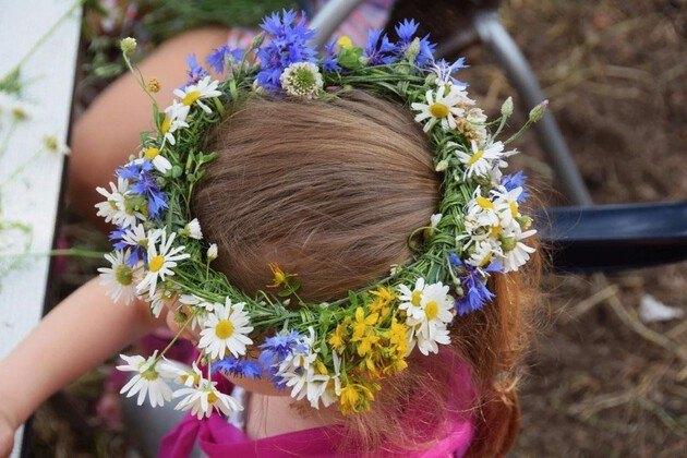 Мастер-класс «Собираем цветочки и плетем веночки»