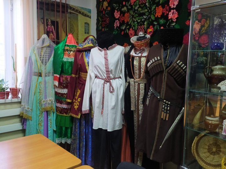Дефиле «Национальные костюмы народов Дагестана»