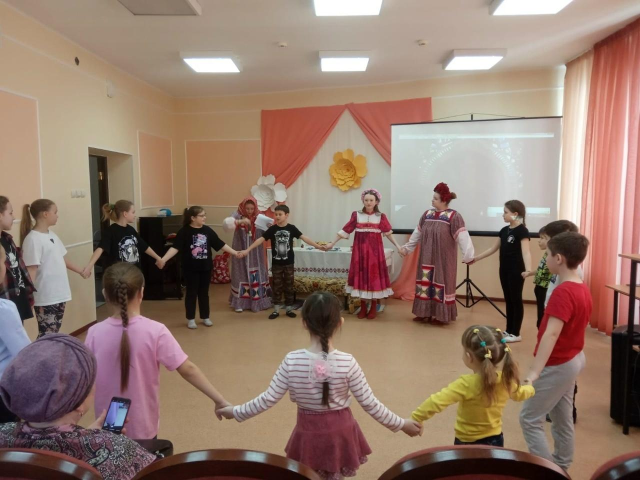 «Песня и узор»