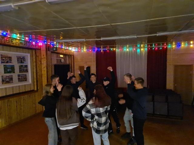 Танцевальный вечер