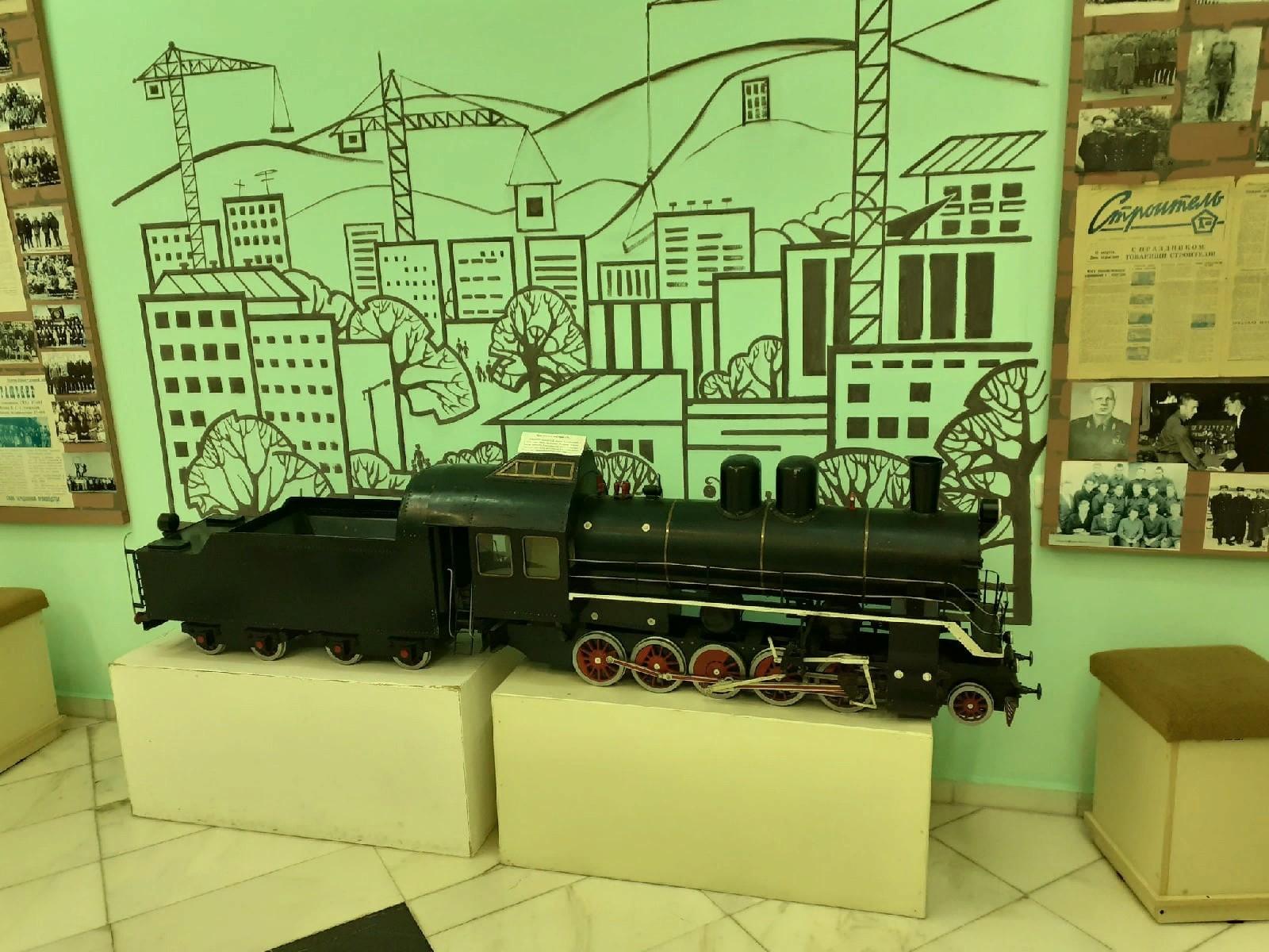 Выставка «Родился мой маленький город. Первостроители»