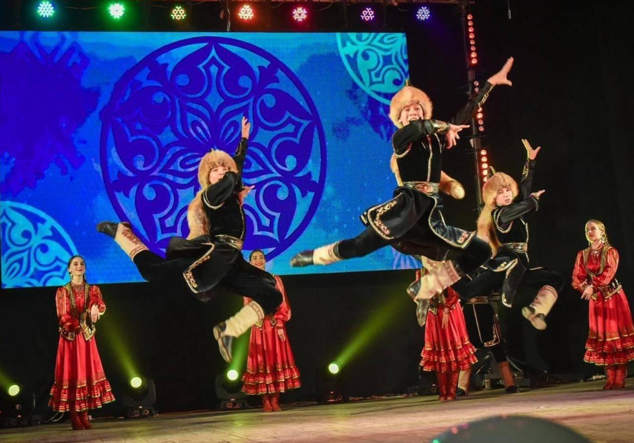 Концерт образцового хореографического ансамбля «Сафар»