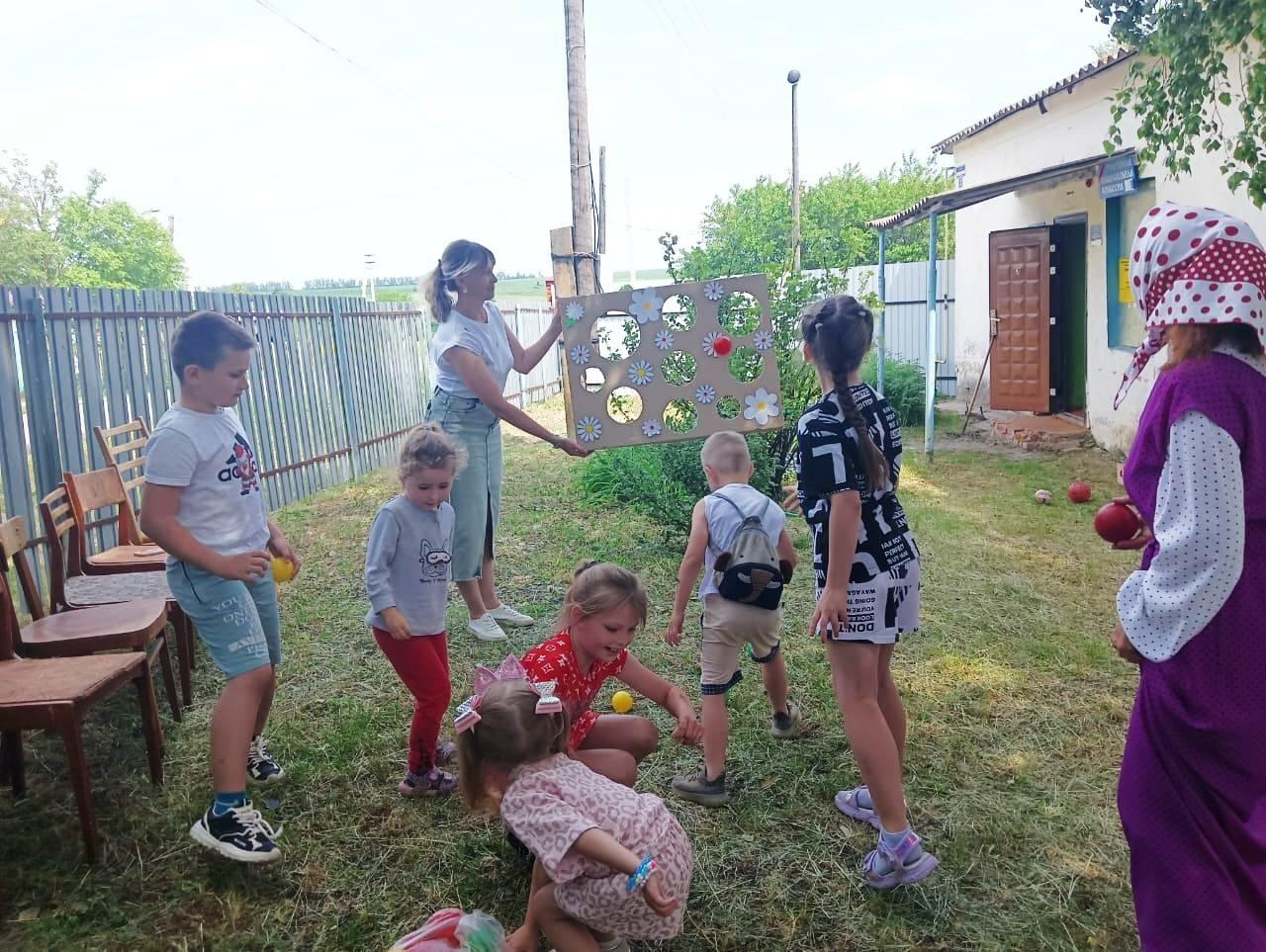 Программа «Детства яркая планета»
