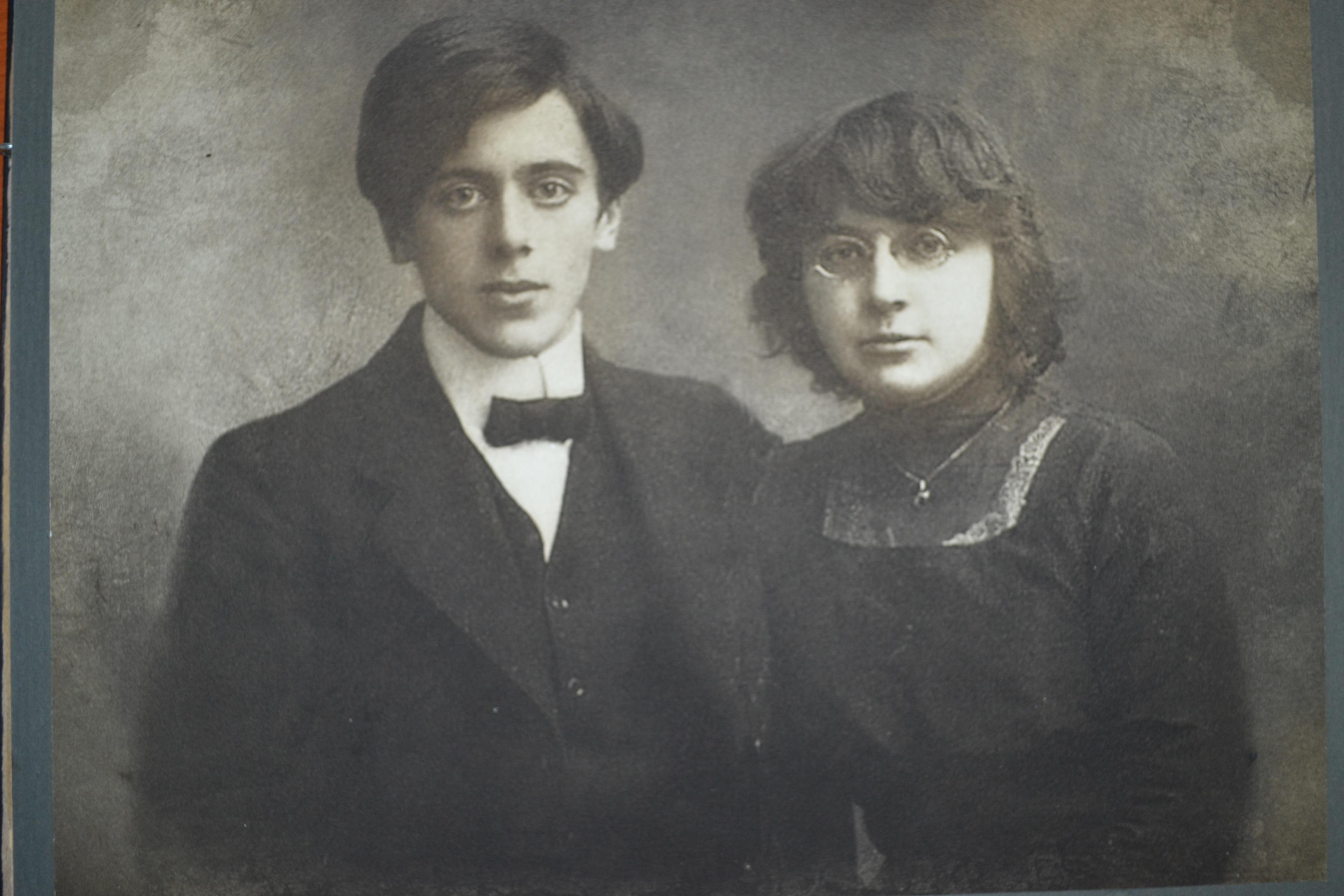 Выставка «Земная сюита Марины Цветаевой»