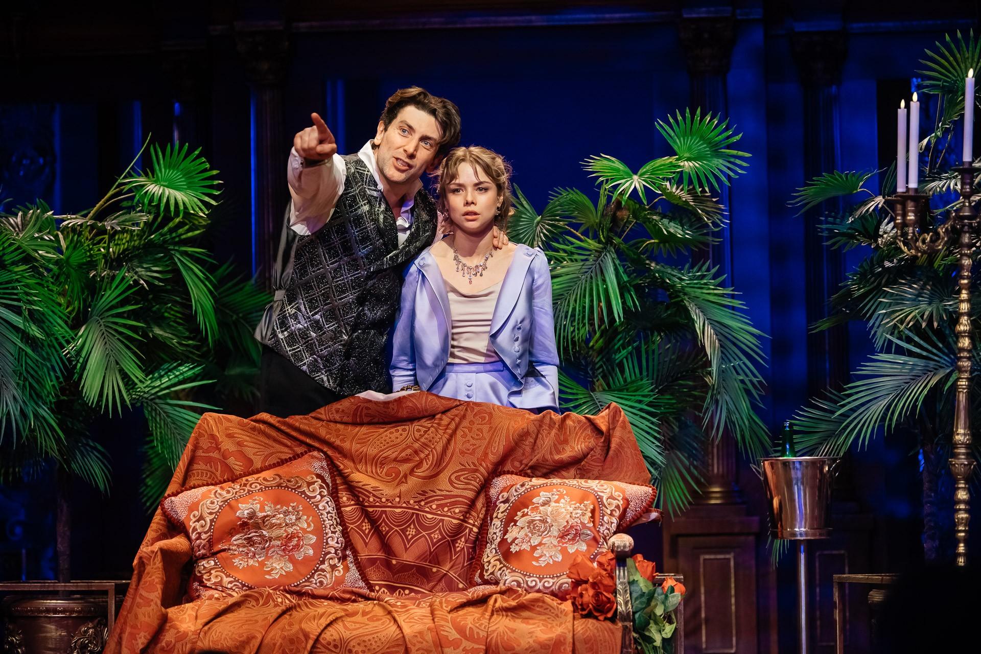 Спектакль «Красавец мужчина»